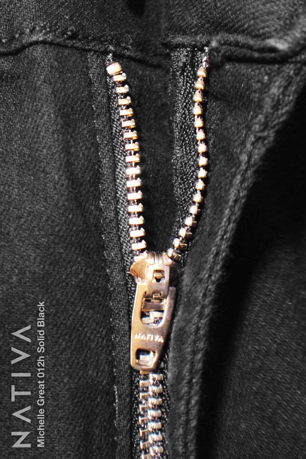 SUPER SKINNY JEANS, MICHELLE GREAT 012H BLACK, Talle Alto. Moldeador. Cuatro Estaciones. Tecnología No Stress®