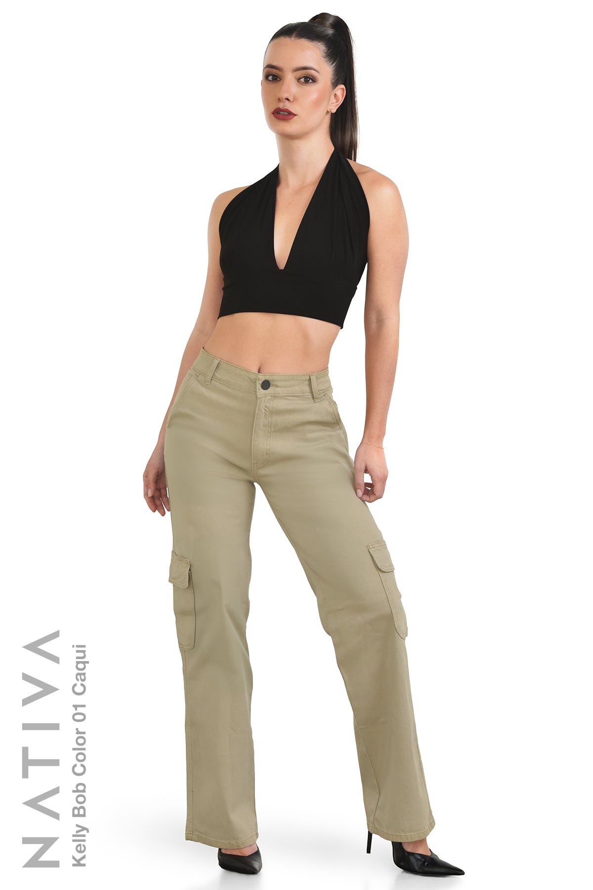 STRAIGHT JEANS, KELLY BOB COLOR 01 CAQUI. Talle Medio. Con tejidos ESFD (Extreme Stretch Flattering Denim). Cintura Ajustable PERFECT FIT®