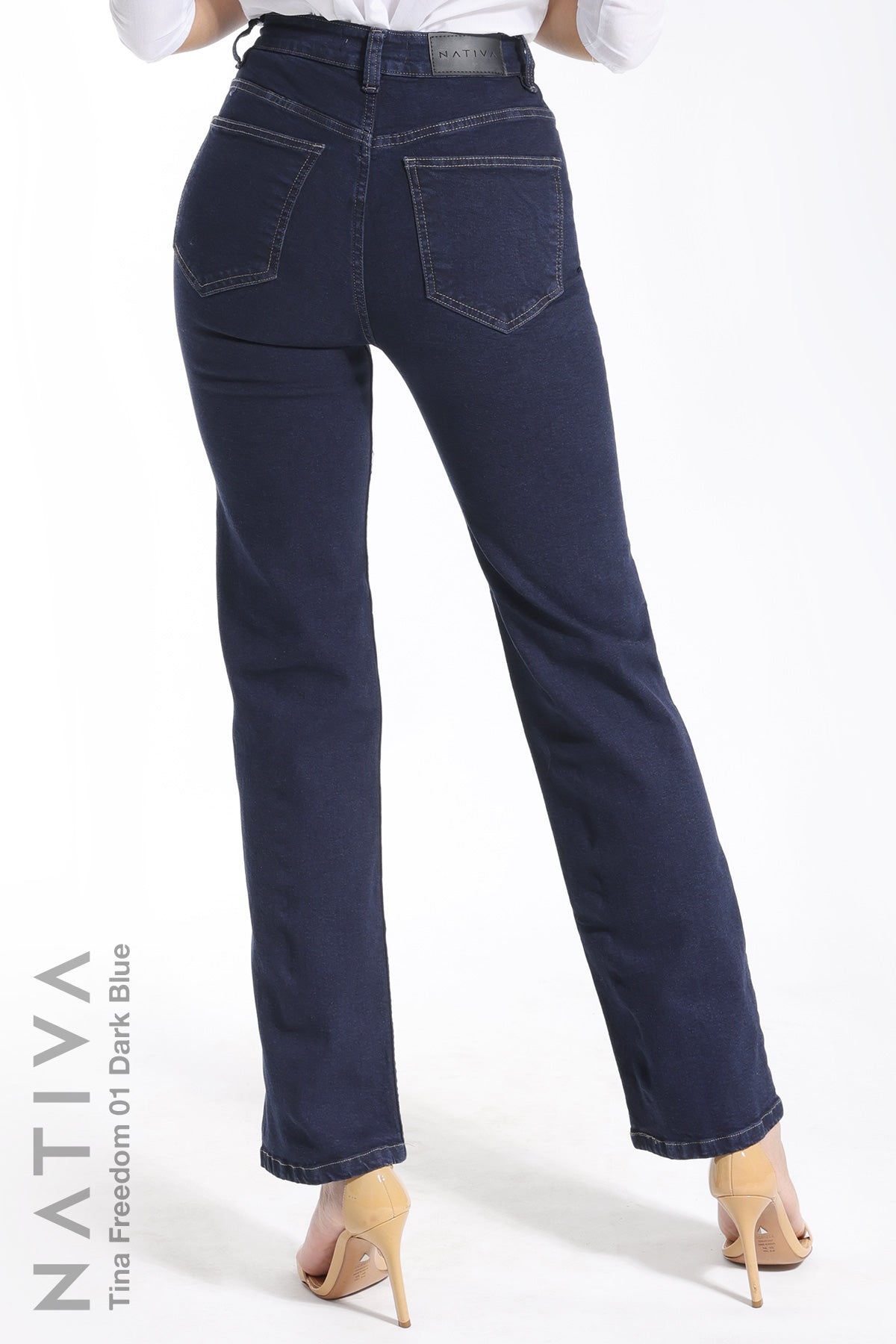 STRAIGHT JEANS, TINA FREEDOM 01 DARK BLUE. Talle Alto. Con tejidos super elásticos ESFD (Extreme Stretch Flattering Denim). Cintura Ajustable®