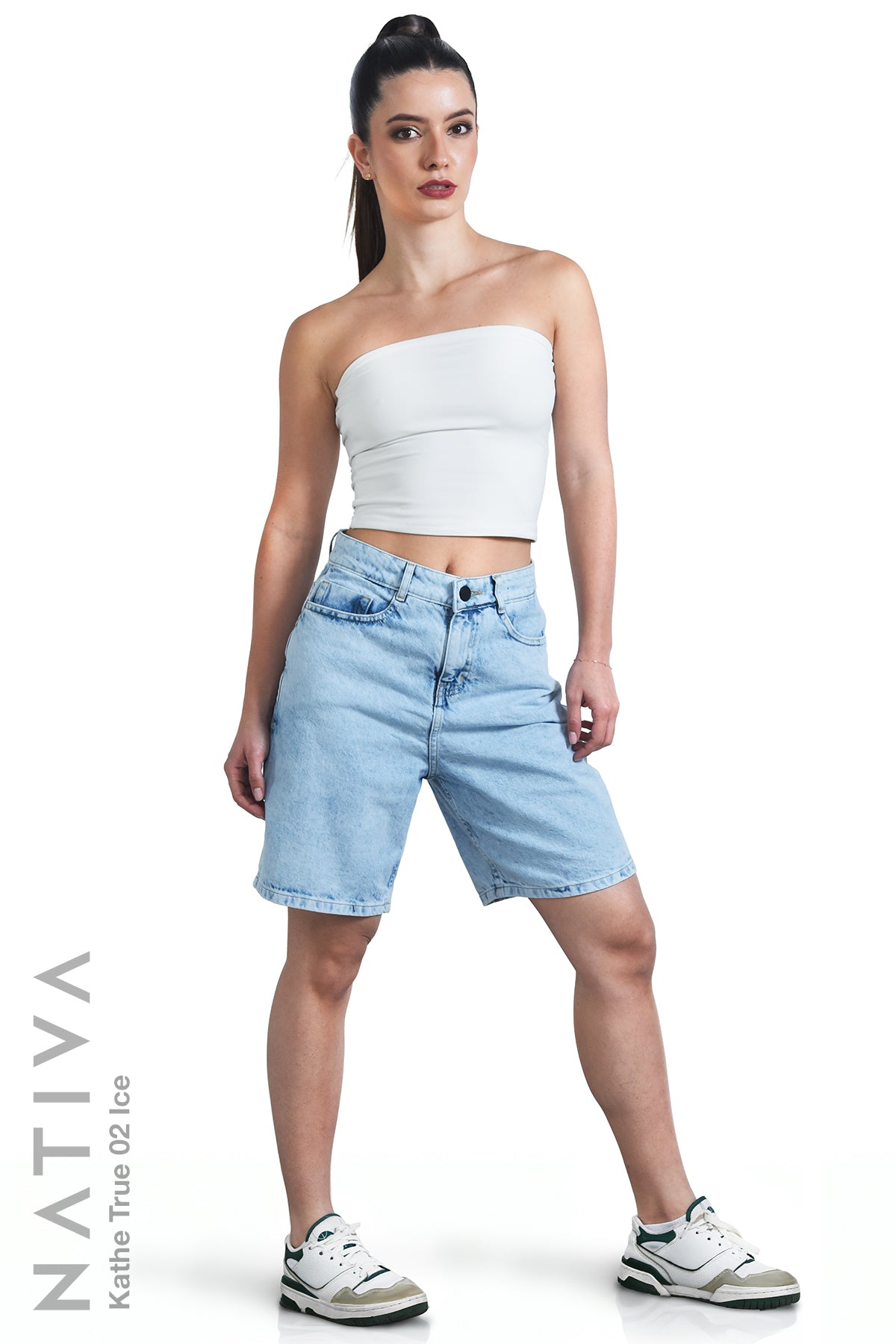 BERMUDA TRUE DENIM, KATHE TRUE 02 ICE. Talle Alto. 100% Algodón Nativo Virgen. Rígido Auténtico e Interminable. Cintura Ajustable PERFECT FIT®